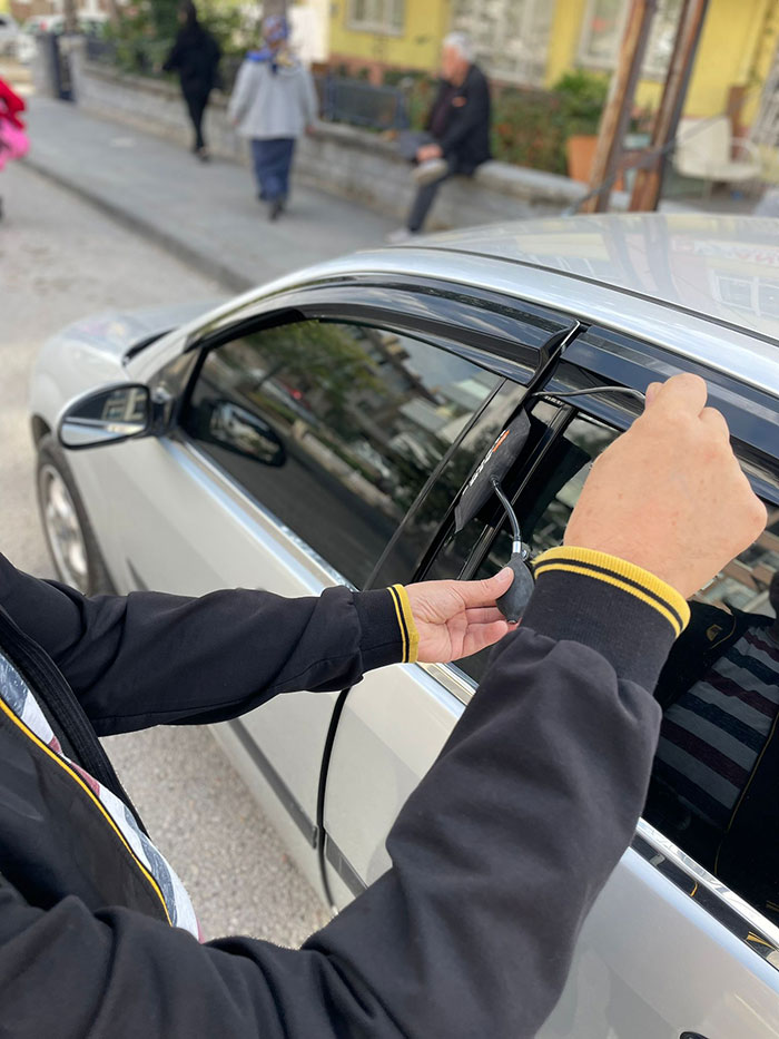 Narlıdere Oto Kilitçisi